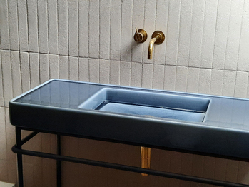 Pyrolave Suisse c/o Ruf Design AG - Der Lavastein bietet vielfältige Möglichkeiten lebendige Farben und Strukturen hinzuzufügen und zu kreieren. 